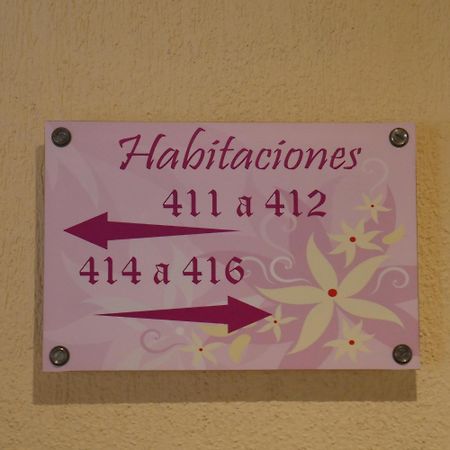 Hostal 4C Cuatro Caminos Madrid Extérieur photo